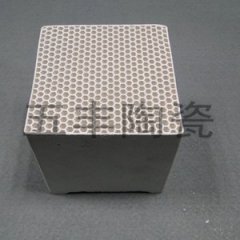 刚玉莫来石蜂窝陶瓷蓄热体的图?/></a></div> <div class=