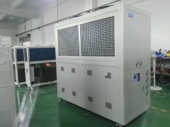 10 HP 风冷式精密冷油机的图?/></a></div> <div class=